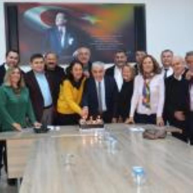 Mendeş ve Tozkoparan, pastayı birlikte kestiler