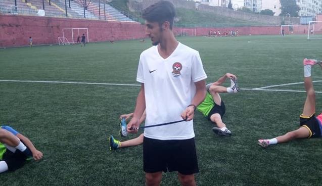 Türkiye'nin en genç antrenörü göreve başladı