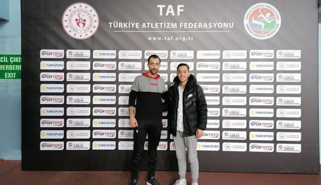 Engelleri aştı, başarıya koştu