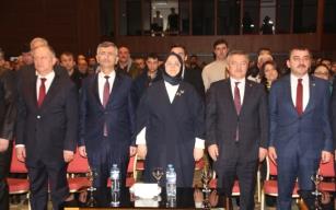 Bakan Selçuk, Şahin ve Demirtaş'a destek için geldi...