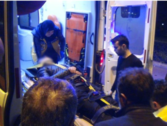 Yayaya çarpmamak için motoru devirdi…