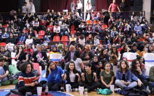 KEAL görme engelli kızın filmini açık hava sinemasındaizledi