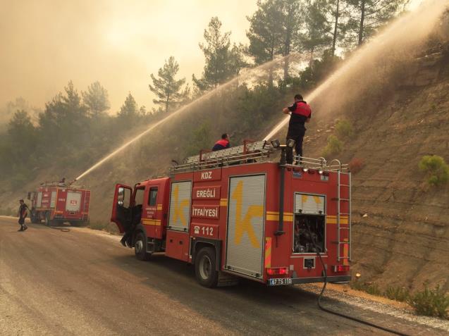 KDZ. EREĞLİ İTFAİYE EKİBİ, MANAVGAT’A YARDIM EDİYOR