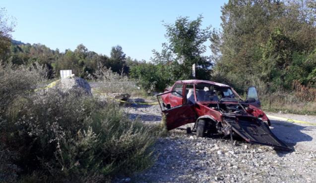 17 yaşında trafik kazasında yaşamını yitirdi..