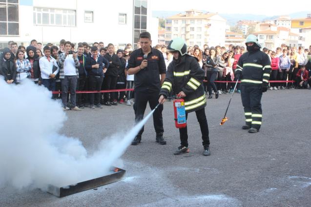 4600 öğrenciye eğitim verildi.