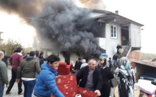 Abdi Köyün'de yangın