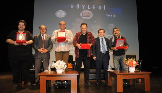 “80’ler dizisi oyuncuları BEÜ’de