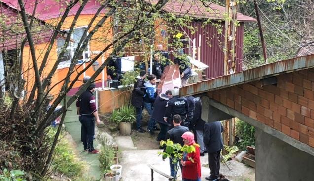 Evinde ölü bulundu... Polis incelemede gerçekle karşılaştı