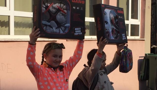 “Televizyonu Kapatıyorum, Ailemle Kitap Okuyorum”