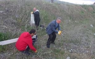 Başkan da çöp topladı