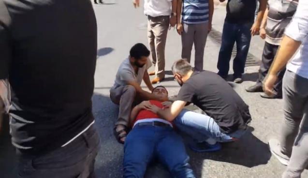 Kamyonet ile motosiklet çarpıştı…