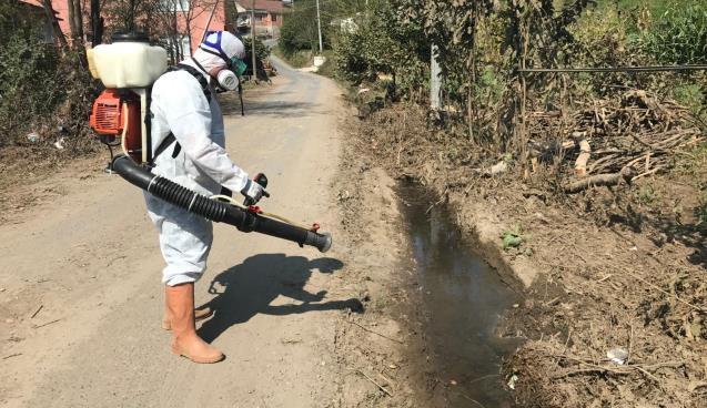 GÜNEŞLİ’DE SEL SONRASI İLAÇLAMA YAPILDI