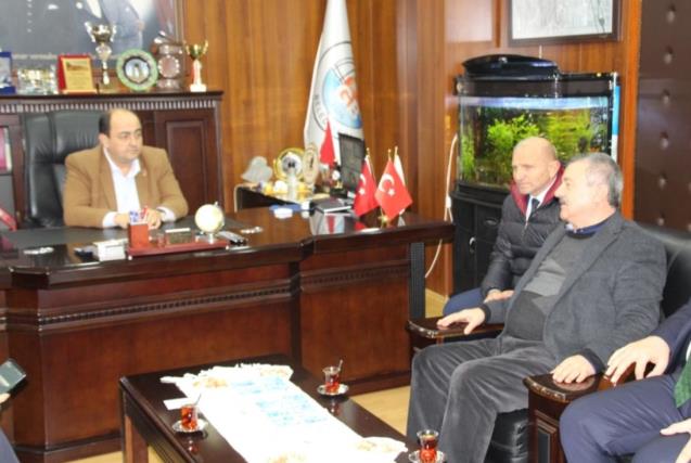 Ak Partili kurmaylardan Demirtaş’a SEVGİ SELİ…