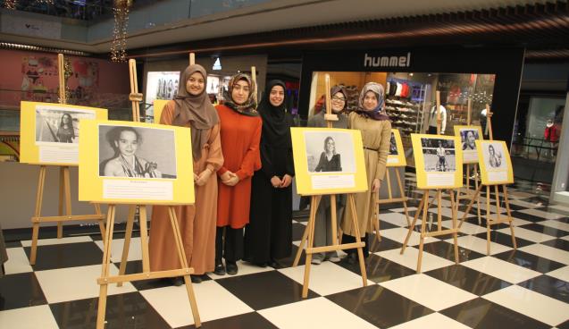 Üniversitelilerden 67 Burda AVM'de farkındalık etkinliği