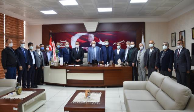 MUHTARLAR DERNEĞİ, BAŞKAN POSBIYIK’I ZİYARET ETTİ