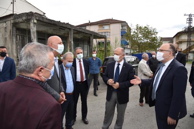 Tutulmaz Bazı Ziyaretlerde Bulundu