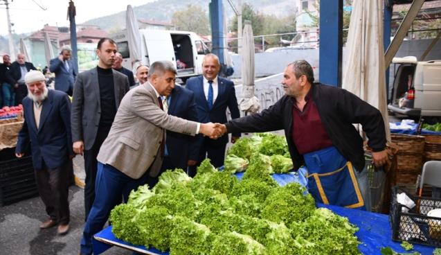 Vali vatandaşları dinledi