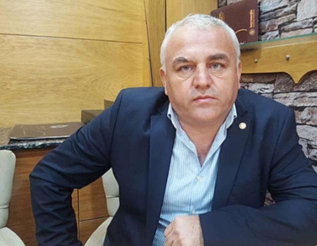 Gökhan başkanın ayağını kaydırdılar…