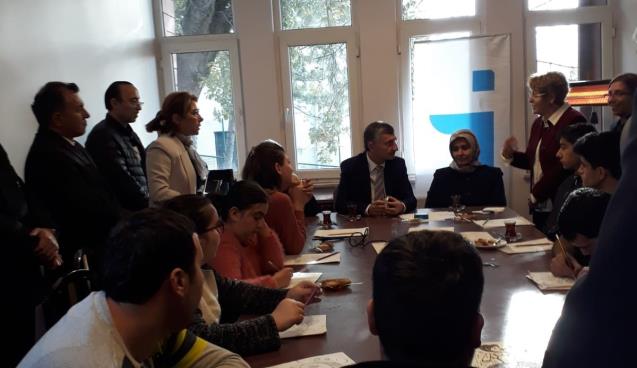 Engellilere yönelik "Ahşap Yakma Tekniği" kursu açıldı