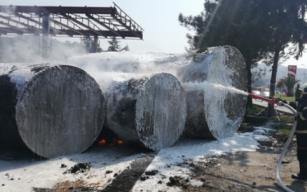 Akaryakıt tankları alev aldı…