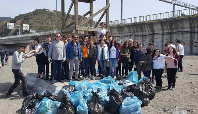 700 kilo atık topladılar…