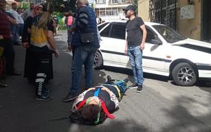 Önce yayaya sonra binaya çarptı…