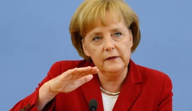 Merkel: Türk ekonomisinin gelişmesi bizim çıkarımıza