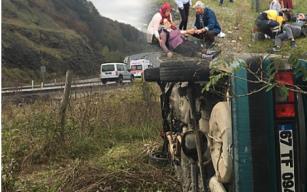 Otomobil takla attı; 1’i ağır 4 yaralı...