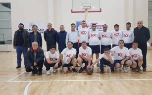 Engelleri potada aştılar