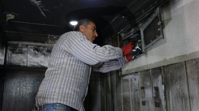 İş yeri yanan esnafın yardımına komşuları koştu