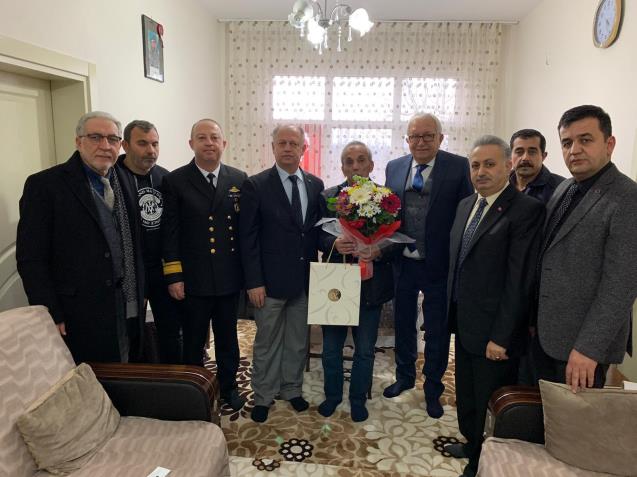 POSBIYIKTAN VE CORUMOĞLUNDAN ŞEHİT AİLELERİNE ZIYARET
