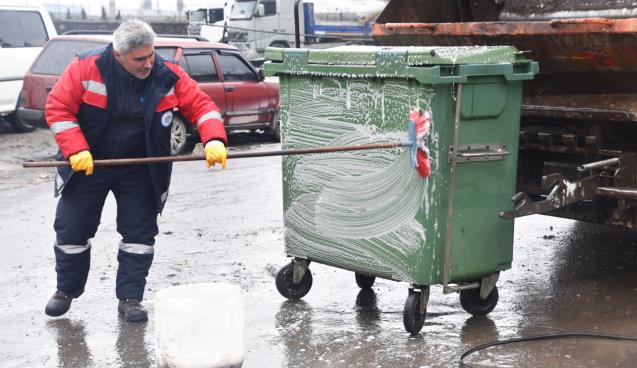 KDZ. EREĞLİ’DE, 3 BİN ÇÖP KONTEYNIRI DEZENFEKTE EDİLİYOR