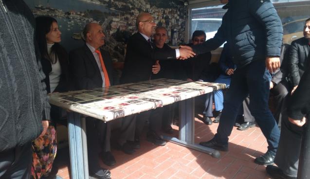 Esnafları ziyaret etti...