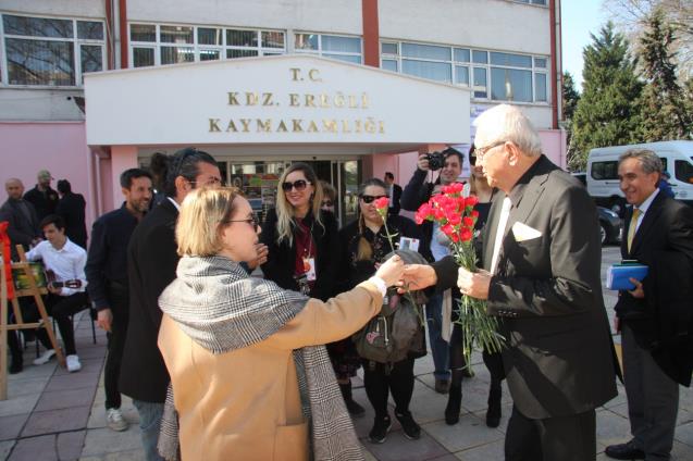 8 Mart Dünya Emekçi Kadınlar Günü etkinliğine katıldı.