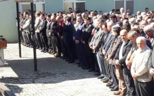 Son yolculuğuna uğurlandı...