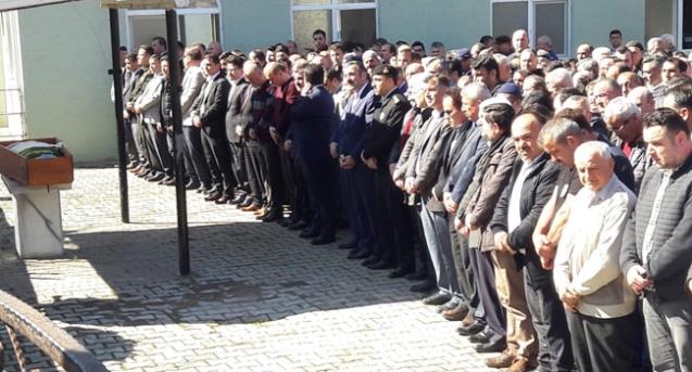 Son yolculuğuna uğurlandı...