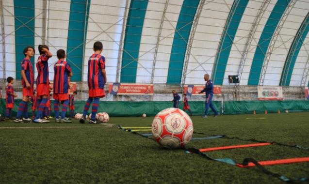  Altınordu FK Futbol Okulu genç yeteneklerini arıyor..