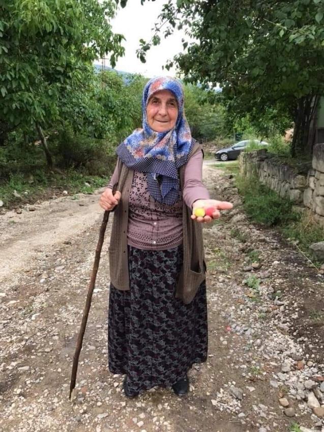 Yolcu minibüsünün çarptığı yaşlı kadının kimliği belli oldu