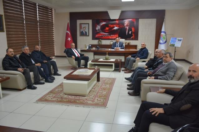 Muhtarlardan Başkan Uysal’a ziyaret…