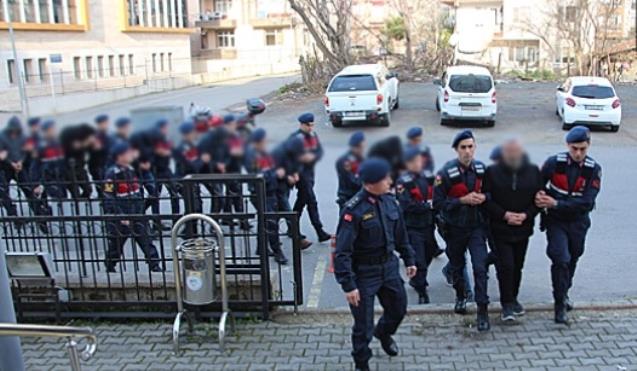Zehir tacirleri adliyeye sevk edildi